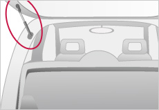 バックドアステー（バックドアなどを支えている伸縮性の支柱）内部のガス漏れが原因だと考えられます。